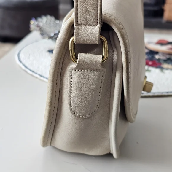 Vintage Coach Watson Crossbody Bag - Picture 15 of 16